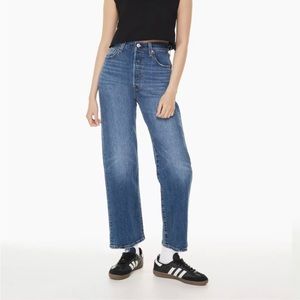 Levi Strauss Ribcage Straight Ankle. Super high waisted size 24